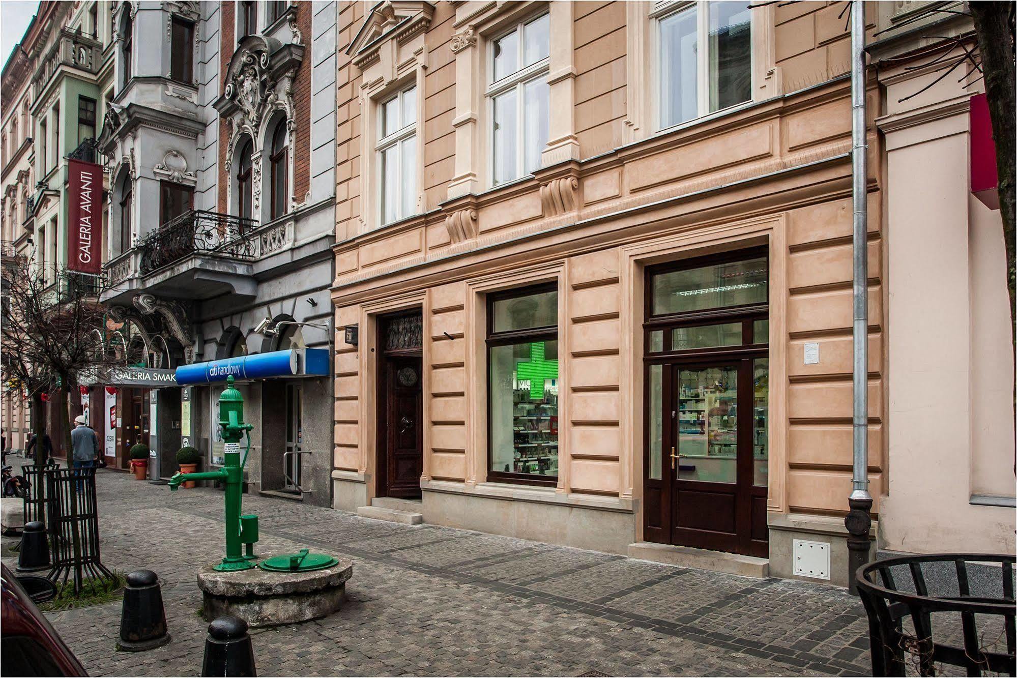 Apartamenty Muzyczny Kraków Exteriör bild